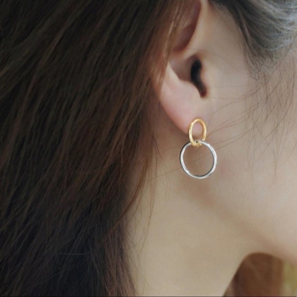 🎉hp🎉new Gold/Sterling Silver Double Circle Earrings - Picture 2 of 11